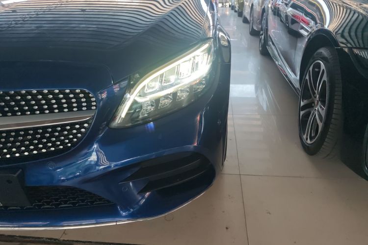 奔驰C级 2019款 C 260 L 运动版局部细节36