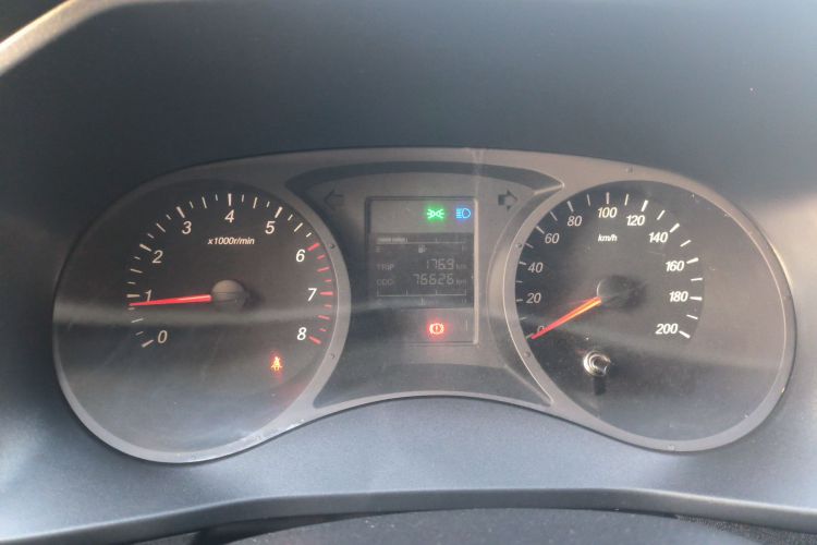 五菱汽车 五菱宏光PLUS 2020款 1.5L 手动标准型 5座中控内饰14