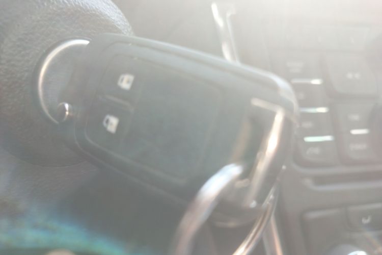 别克 昂科拉 2014款 1.4T 自动两驱都市精英型中控内饰11