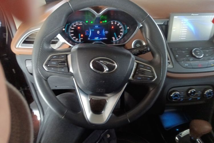 东南DX7 2018款 1.5T 自动荣耀版中控内饰13