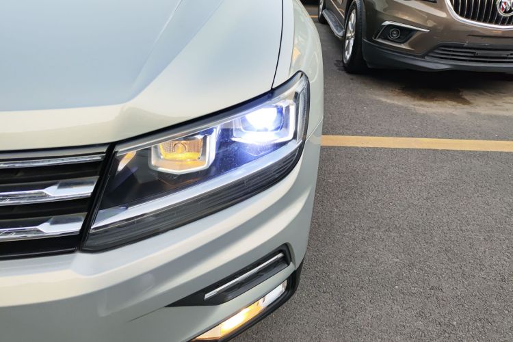 大众 途观L 2018款 330TSI 自动两驱豪华版局部细节36