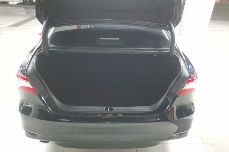 丰田 凯美瑞 2021款 双擎 2.5HGVP 领先版机舱底盘23