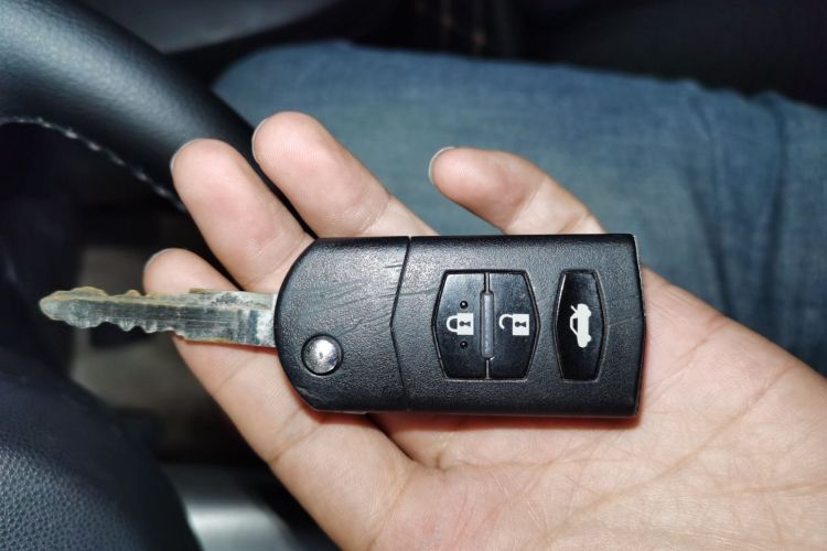 马自达2 2012款 三厢炫动 1.5L 手动时尚版中控内饰11