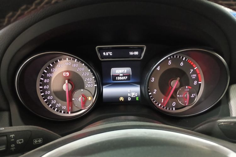 奔驰GLA 2015款 GLA 200 时尚型中控内饰14