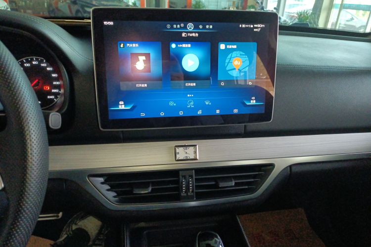 比亚迪 唐 2019款 2.0T 自动智联尊悦型 7座 国VI中控内饰16