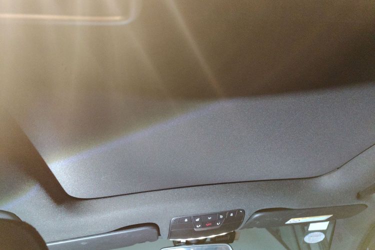 奔驰GLC 2019款 GLC 260 L 4MATIC 动感型中控内饰22