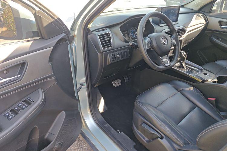 东风风光 风光S560 2018款 1.8L CVT精英型 5座中控内饰20