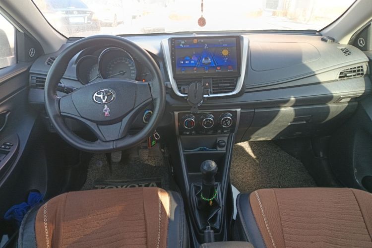 丰田 威驰 2017款 1.5L 手动创行版中控内饰12