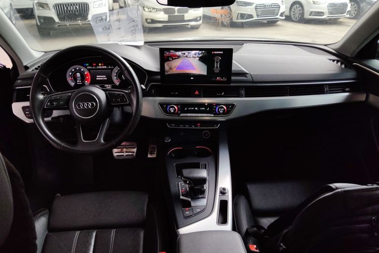 奥迪A4L 2020款 40 TFSI 豪华动感型中控内饰12