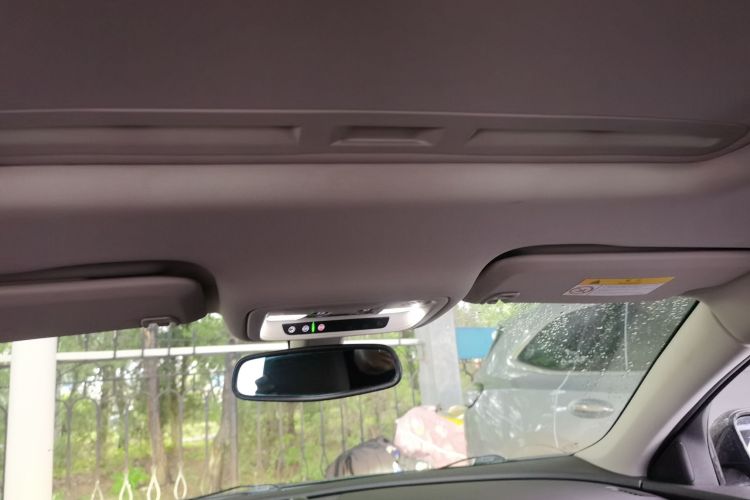 别克 君威 2019款 28T 尊享型 国VI中控内饰22