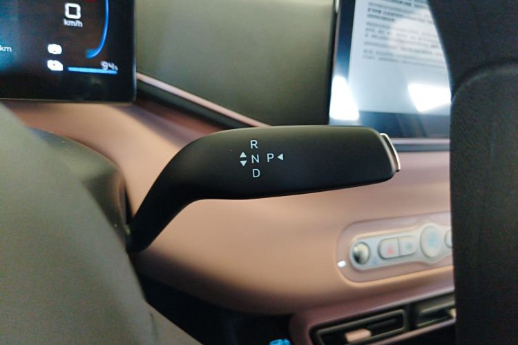 比亚迪 海鸥 2025款 智驾版 305km 活力版中控内饰18