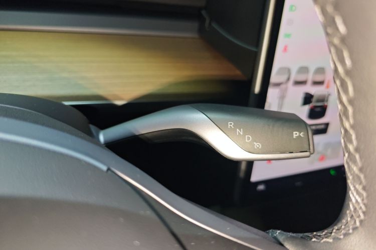 特斯拉 Model Y 2022款 改款 后轮驱动版中控内饰18