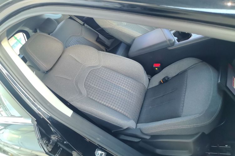 捷途X70S 2022款 1.5T DCT活力版 7座局部细节41