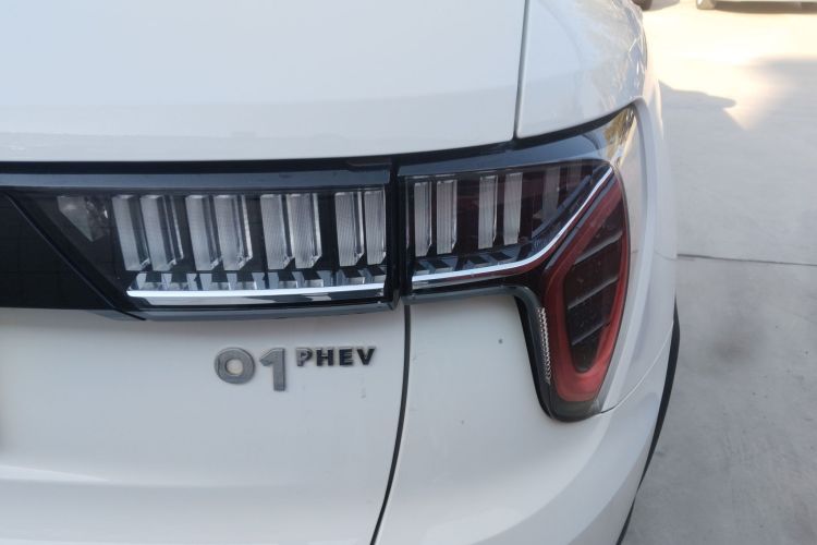 领克01 EM-P 2018款 1.5T PHEV 劲Pro 国V车身外观9
