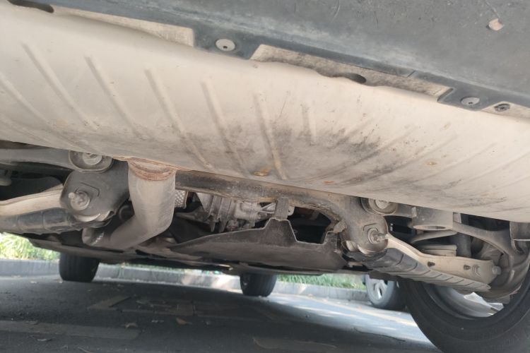 奥迪Q5L 2018款 40 TFSI 荣享时尚型 国VI局部细节9009