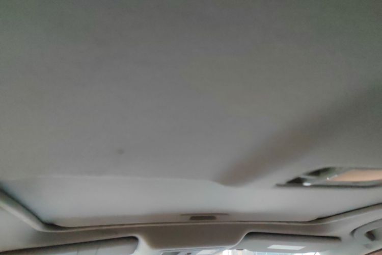 日产 骐达TIIDA 2013款 1.6L CVT酷咖版局部细节22