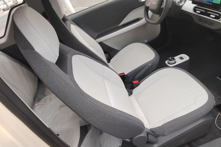 吉利银河 熊猫 2025款 210km 元气熊局部细节41