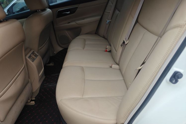 日产 天籁 2013款 2.0L XL舒适版中控内饰21