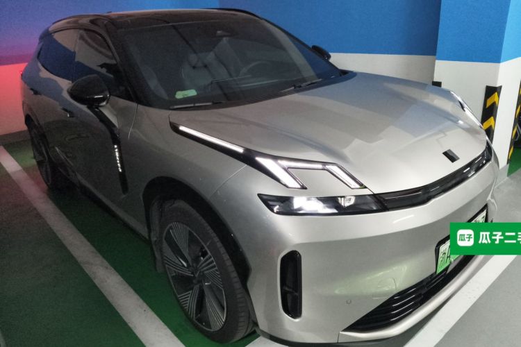 领克08 EM-P 2023款 120km 长续航Halo车身外观6002