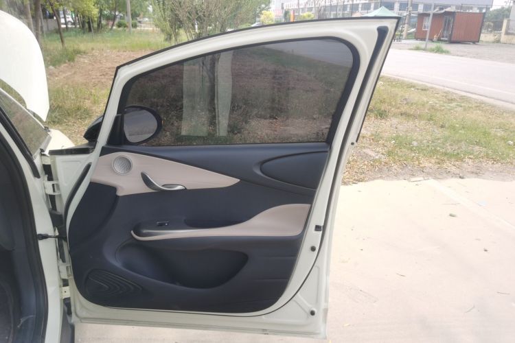 比亚迪 海豚 2023款 420km 自由版中控内饰42