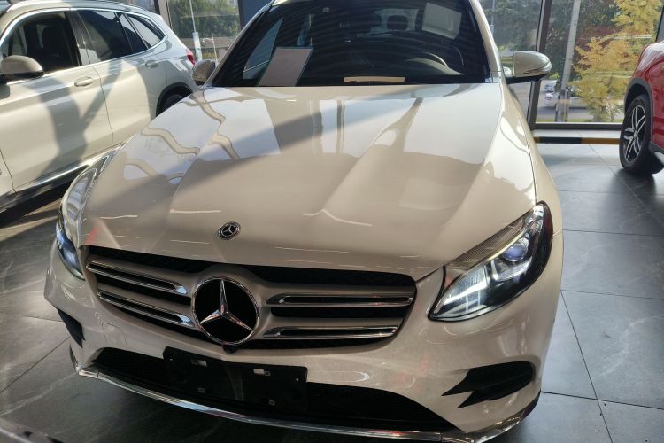 奔驰GLC 2019款 GLC 260 L 4MATIC 豪华型车身外观2
