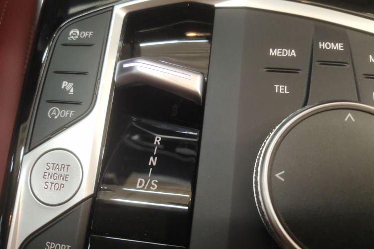 宝马3系 2023款 320Li M运动套装中控内饰18