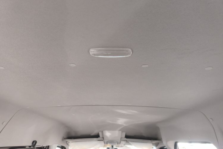 东风御风 御风 2023款 V9+ 2.0T 自动前驱多功能中轴中顶7/8/9座中控内饰22