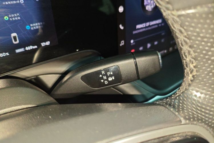 小鹏P7 2020款 586N中控内饰18