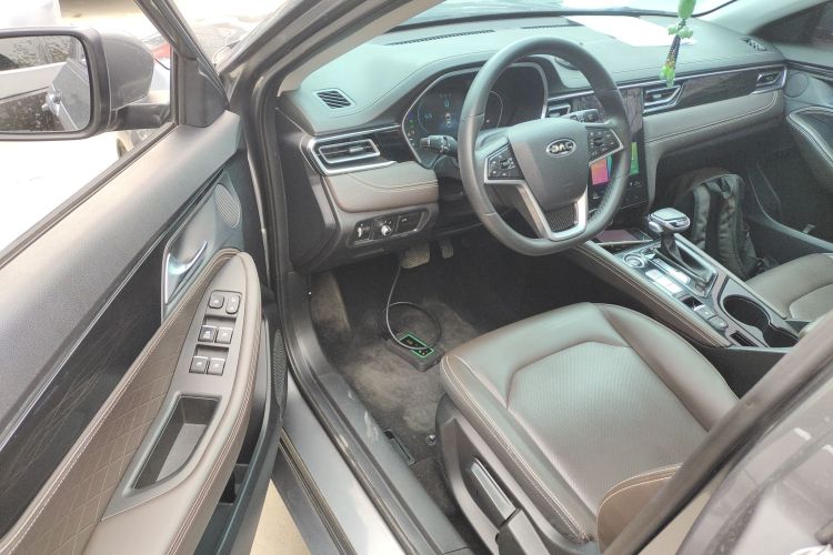 江汽集团 嘉悦A5 2020款 1.5T CVT超越+型中控内饰7003