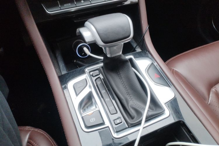 中国重汽VGV VGV U70Pro 2022款 1.5T 自动优悦版 7座中控内饰18