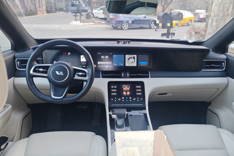 理想汽车 理想ONE 2021款 增程6座版中控内饰12