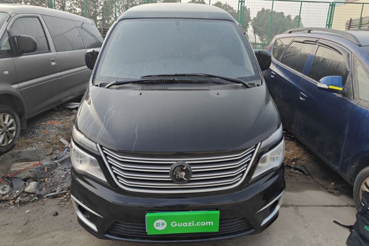 东风风行 菱智 2022款 M5L 1.6L 实用型 7座车身外观2