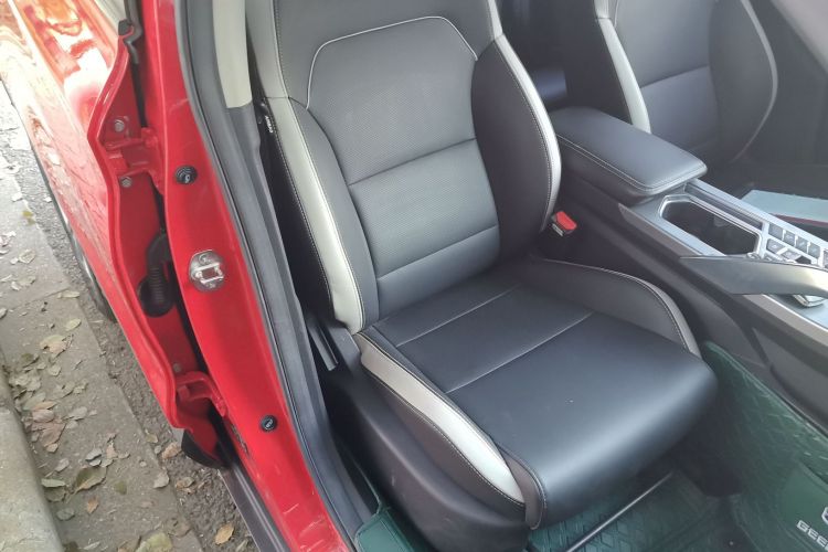 吉利汽车 缤越 2020款 PRO 240T DCT猎手局部细节41