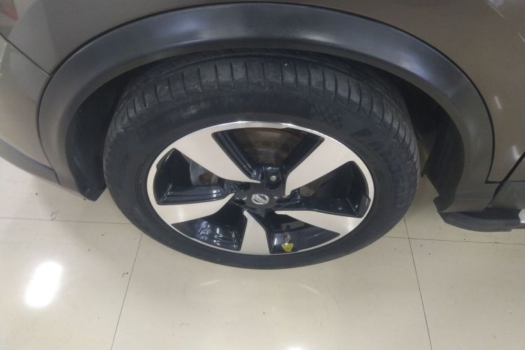 日产 逍客 2017款 2.0L CVT智享版 国V车身外观6007