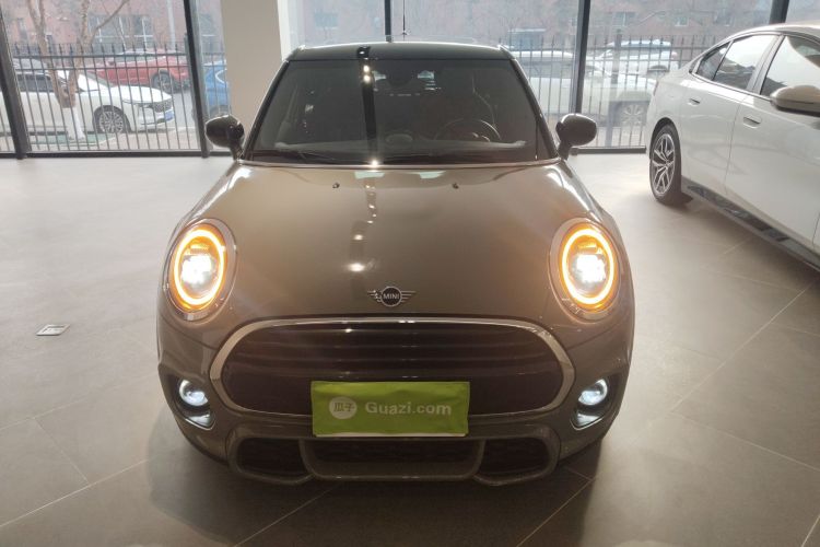 MINI 2019款 1.5T COOPER 赛车手 五门版车身外观2
