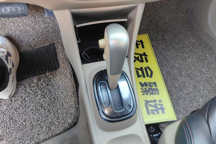 日产 轩逸 2012款 经典 1.6XE 自动舒适版局部细节18