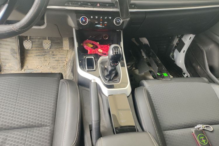 奇瑞 瑞虎5x 2020款 1.5L 手动时尚版中控内饰18