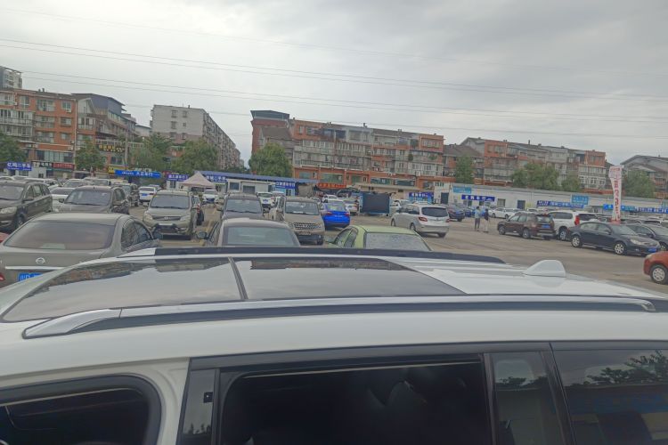 Jeep 大指挥官 2018款 2.0T 四驱尊享导航版 国V局部细节57