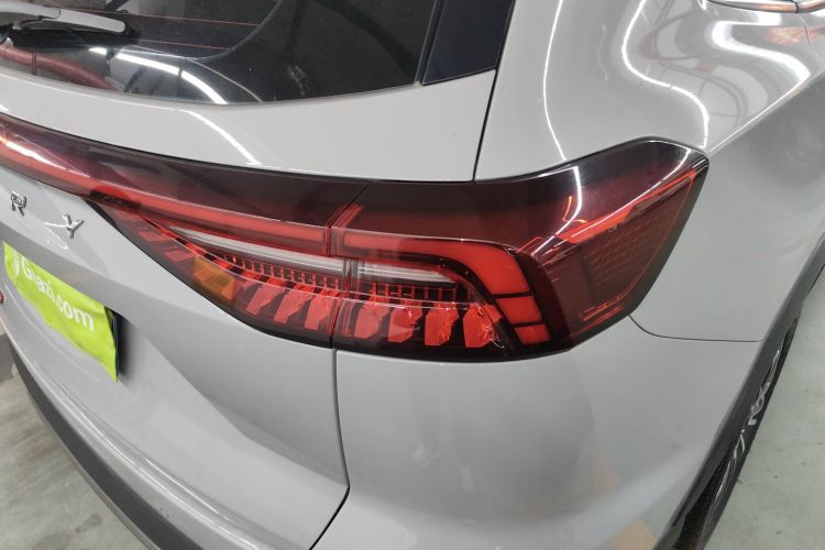 奇瑞 瑞虎8 PRO 2022款 390T 两驱浩瀚版 5座车身外观9