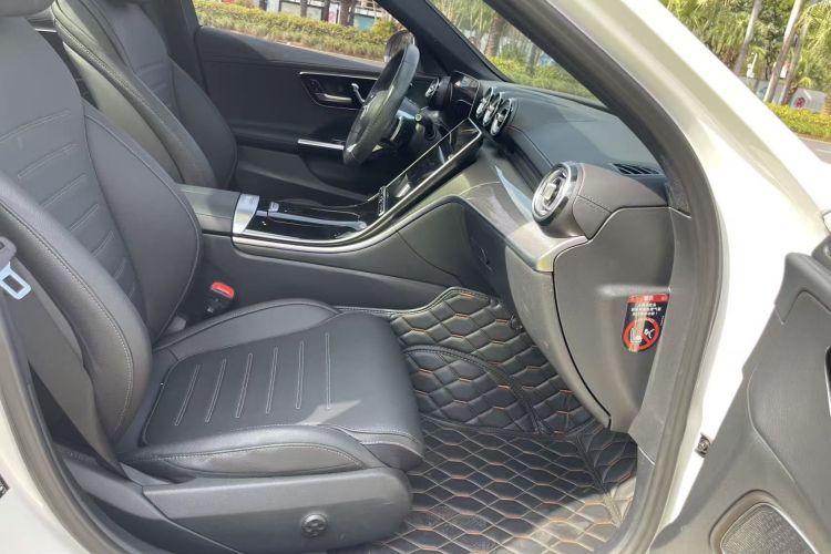 奔驰C级 2023款 C 260 L 运动版局部细节41