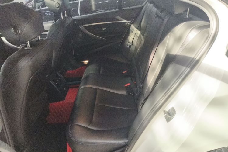 宝马3系 2018款 320i M运动曜夜版中控内饰7004