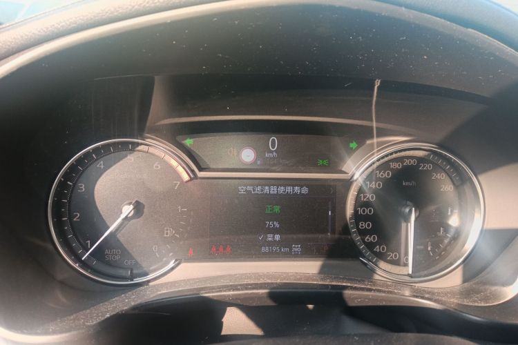 凯迪拉克XT4 2018款 28T 四驱领先型中控内饰14