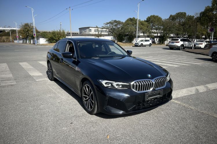 宝马3系 2023款 320Li M运动套装车身外观3