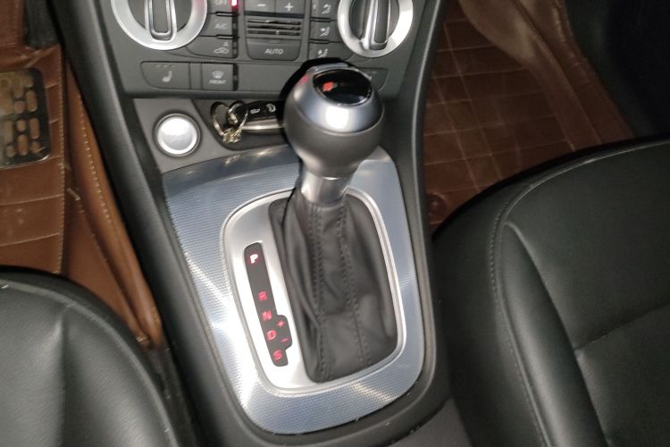 奥迪Q3 2016款 35 TFSI 典藏版 舒享型局部细节18