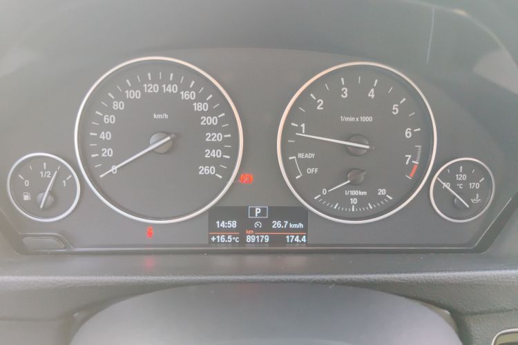 宝马3系 2016款 320Li 进取型中控内饰14