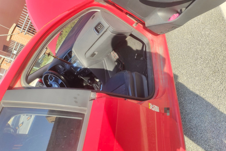 大众 Polo 2011款 1.6L 自动致尚版局部细节9005