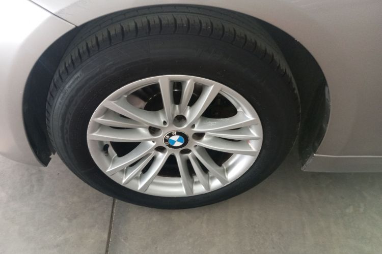 宝马3系 2015款 316Li 时尚型车身外观6007