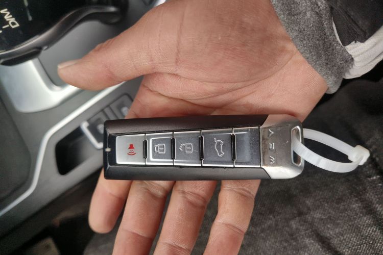 魏牌 VV5 2020款 1.5T 两驱颜先锋中控内饰7001