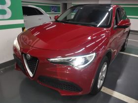 阿尔法·罗密欧 Stelvio斯坦维 2017款 2.0T 200HP 精英版