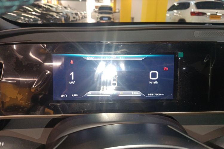 比亚迪 秦L 2024款 DM-i 120KM领先型中控内饰14